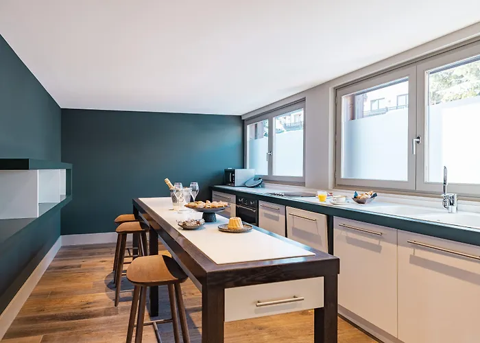 彭蒂涅尔套房酒店