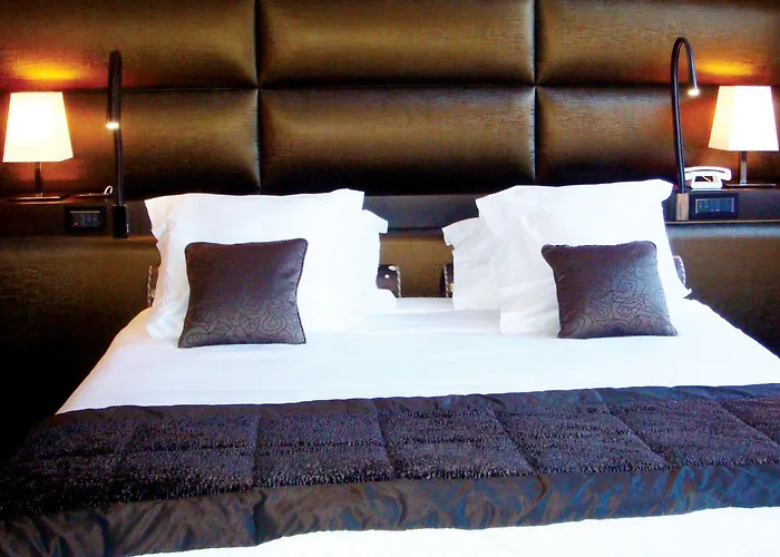 Hotell Les De La Potiniere