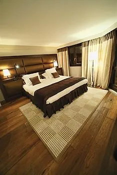 Hotell Les De La Potiniere