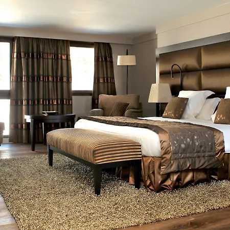 Hotell Les De La Potiniere