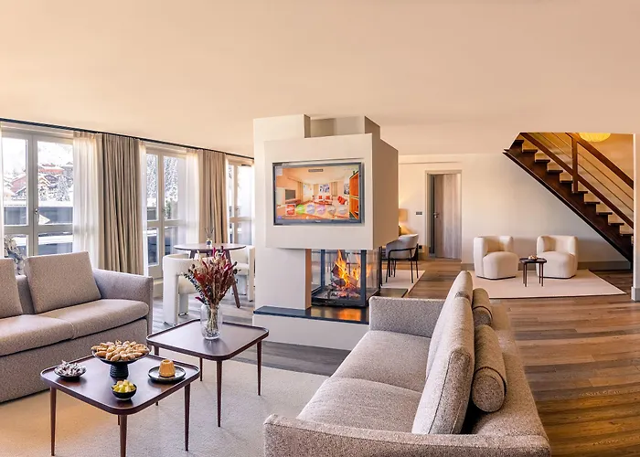 Les De La Potiniere Hotel 5*